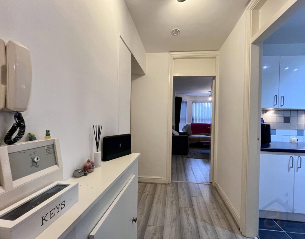 Apartment in Preston - View 3