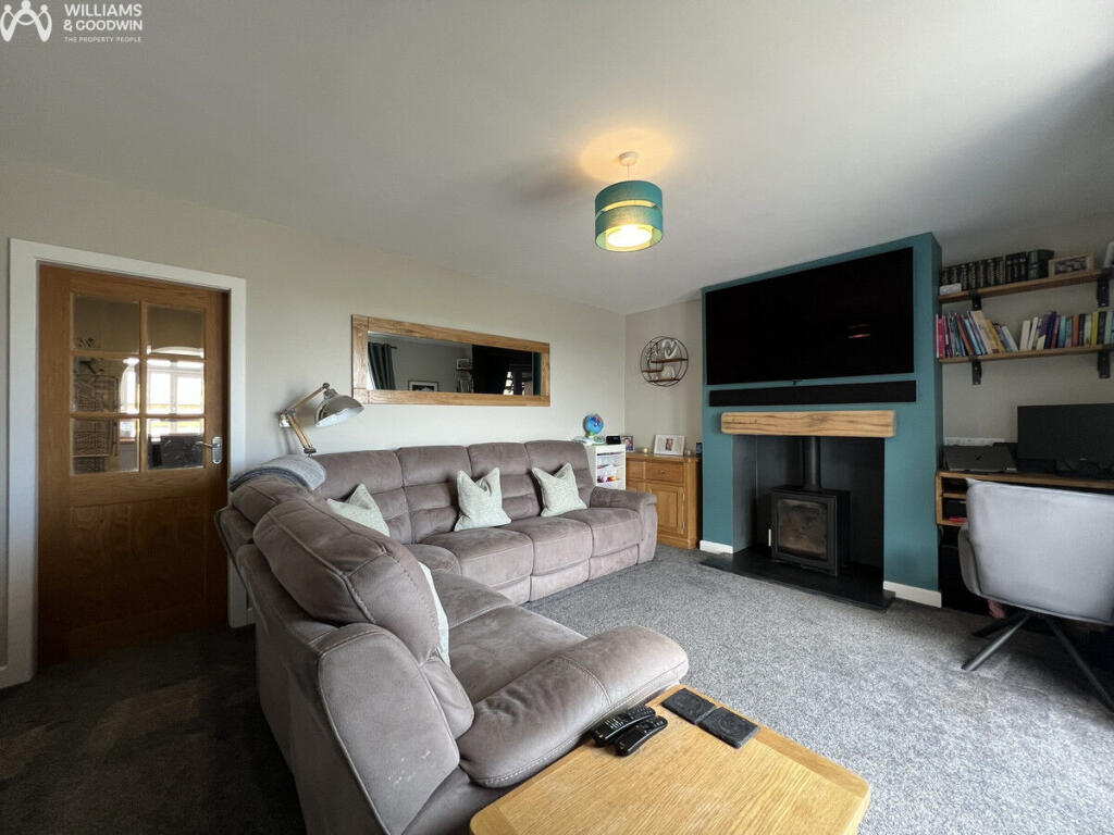 Cemaes Bay, Cemaes Bay, Anglesey, LL67 photo 4