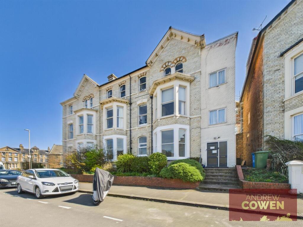 Grosvenor Crescent, Scarborough