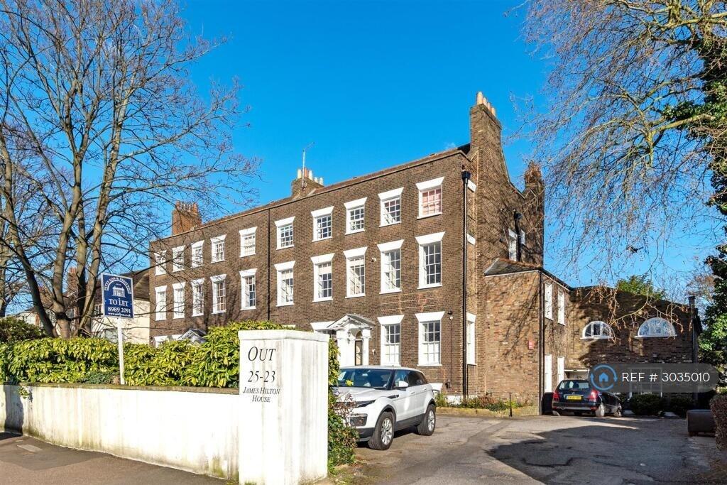 Apartment in London, Snaresbrook - View 4