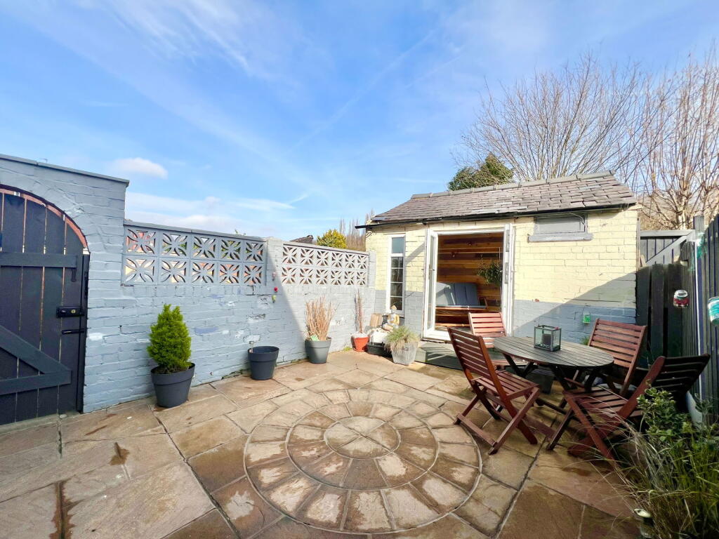 House in Barnsley, South Yorkshire - View 2