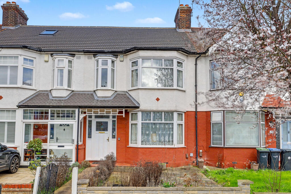 Main image of property: Kenmare Gardens, London, N13