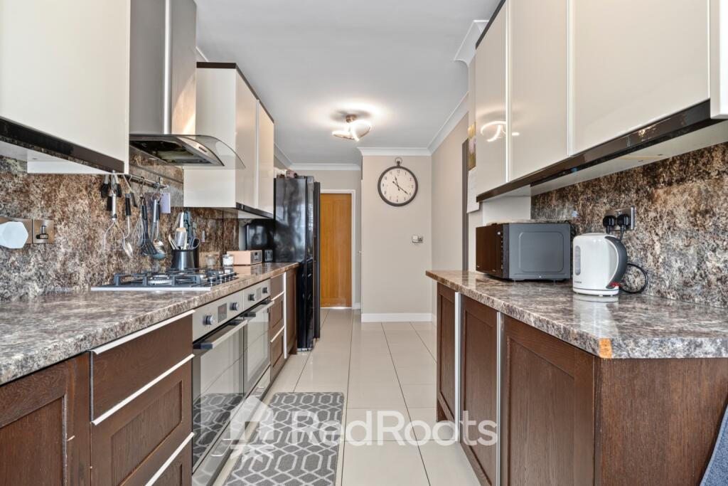 House in Doncaster - View 4