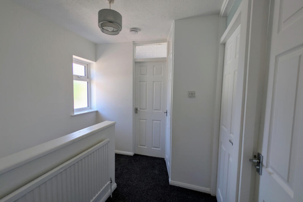 House in Nottingham, Clifton - More