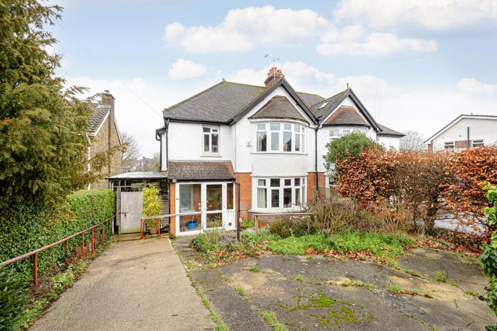 Main image of property: Chantry Road, Bishop's Stortford, Hertfordshire, CM23