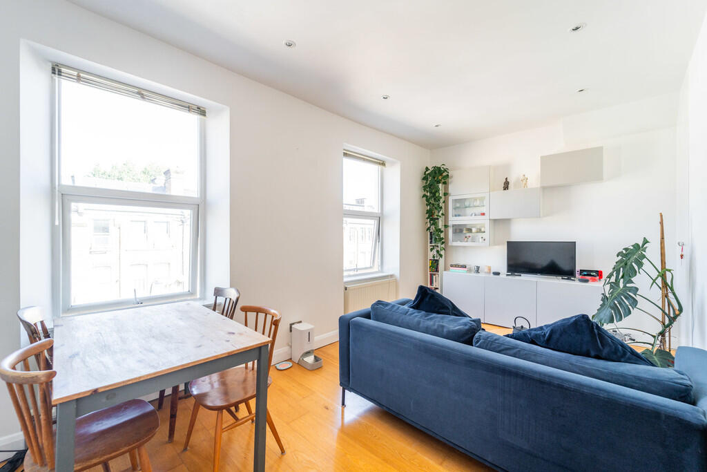 Apartment in London - View 3