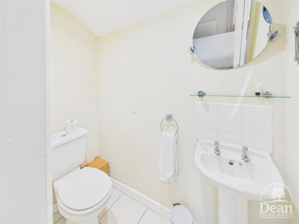 Brewery Lodge- Cloakroom