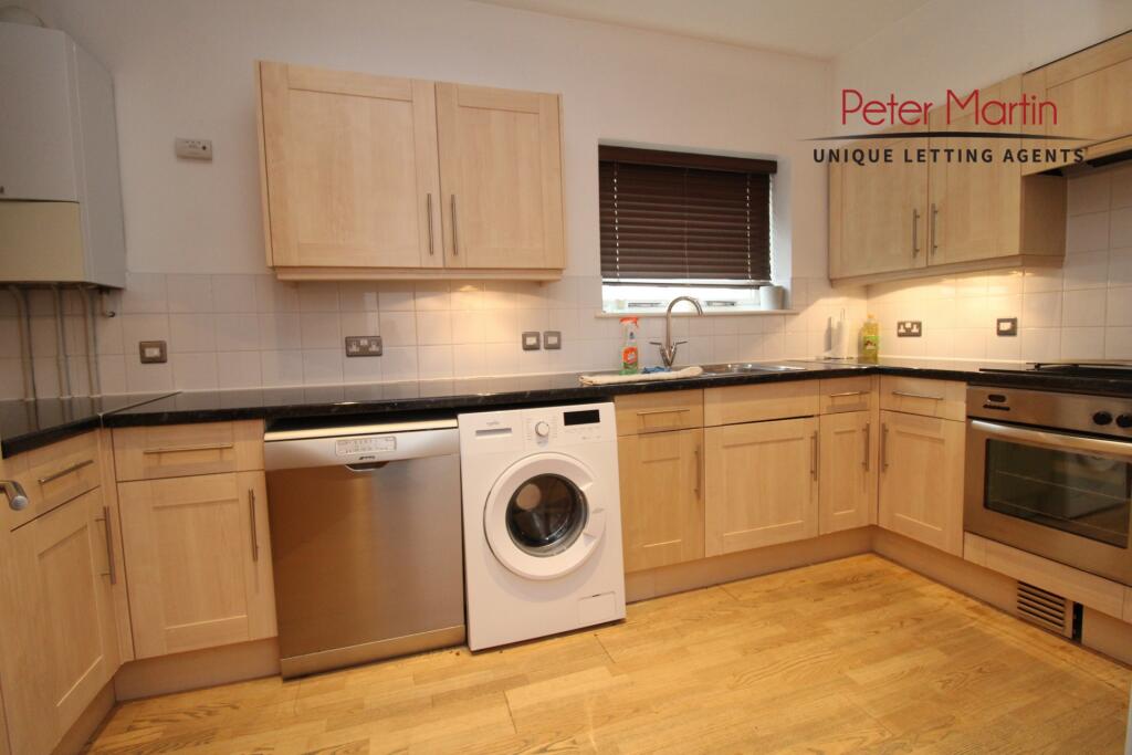 Apartment in London - More