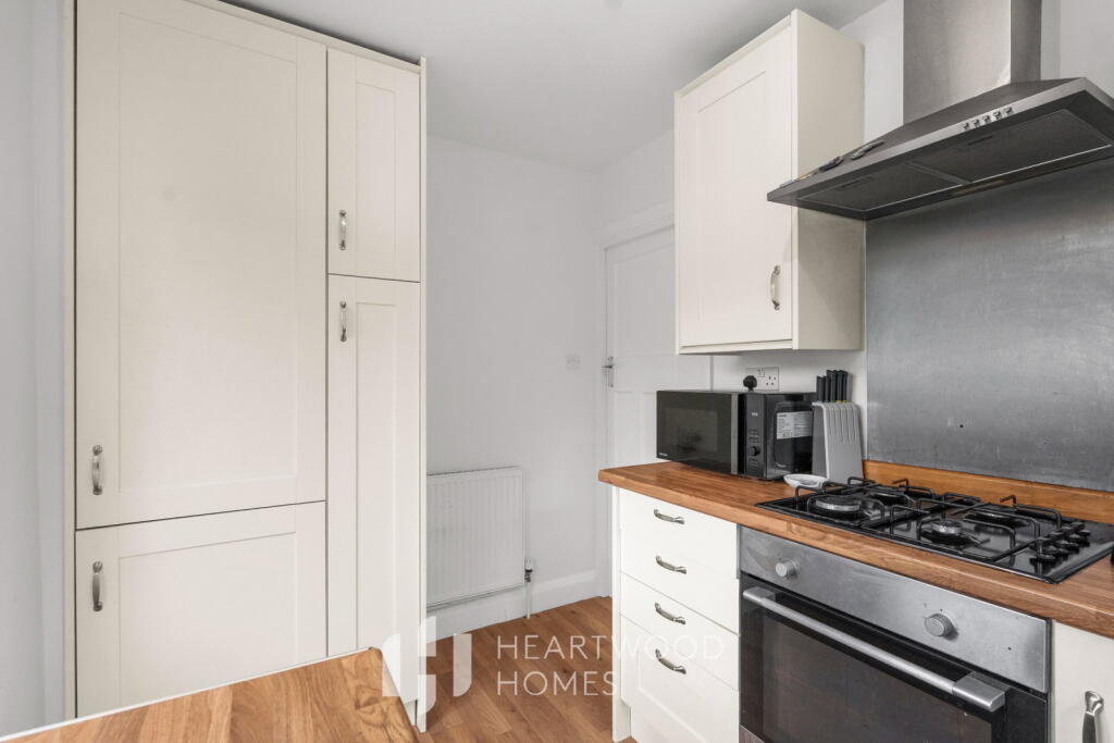 Apartment in St Albans - View 4