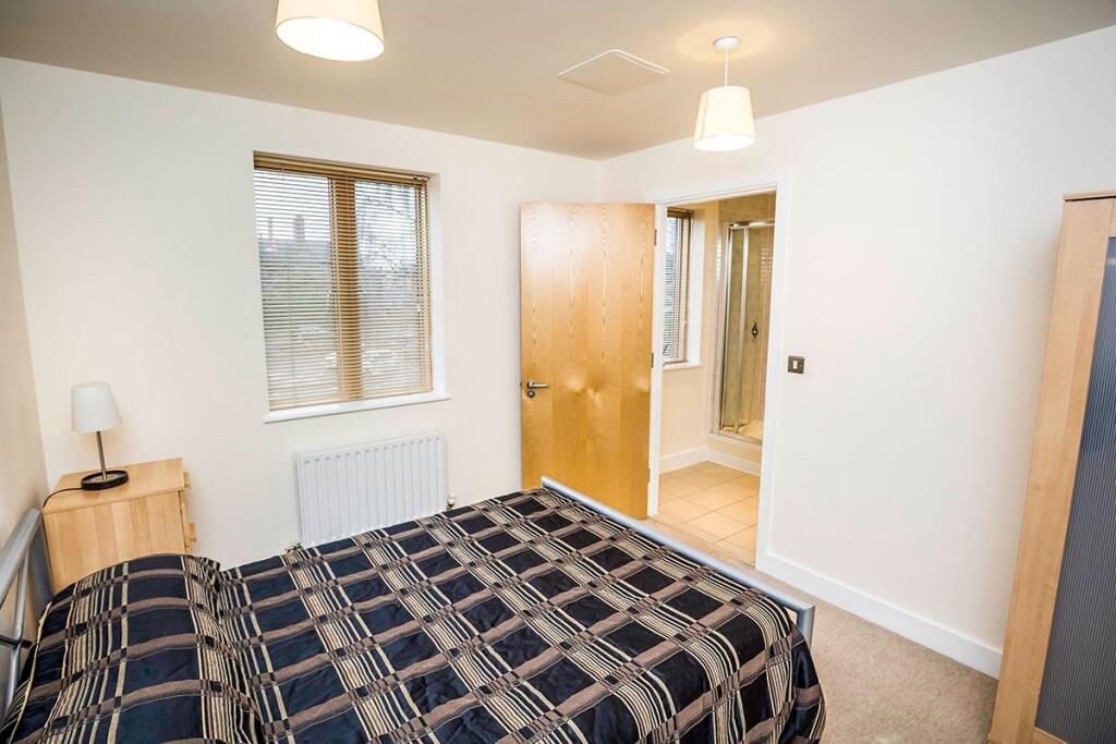 Apartment in Chester - View 5