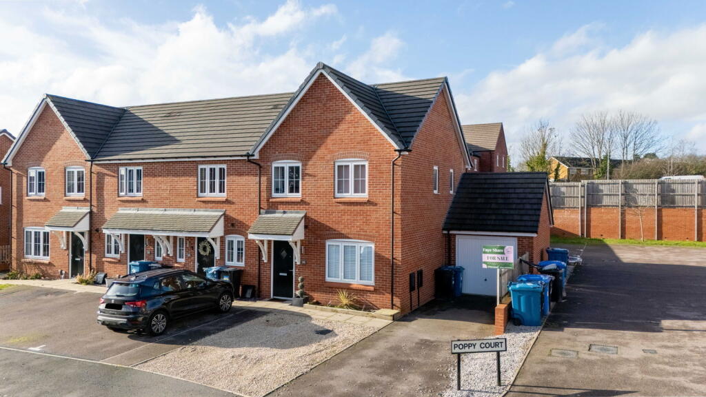 Main image of property: Meadow Way, Tamworth, B79 0EZ