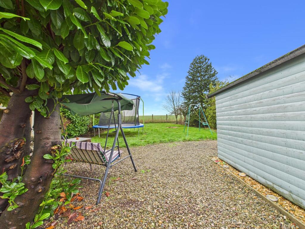 5 Littlehales Road, Newport photo 3
