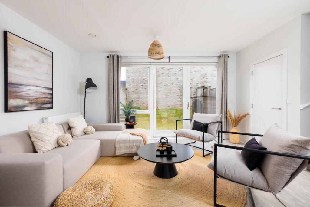 2-bed terraced on Laurel Way, Southmead, £340,000