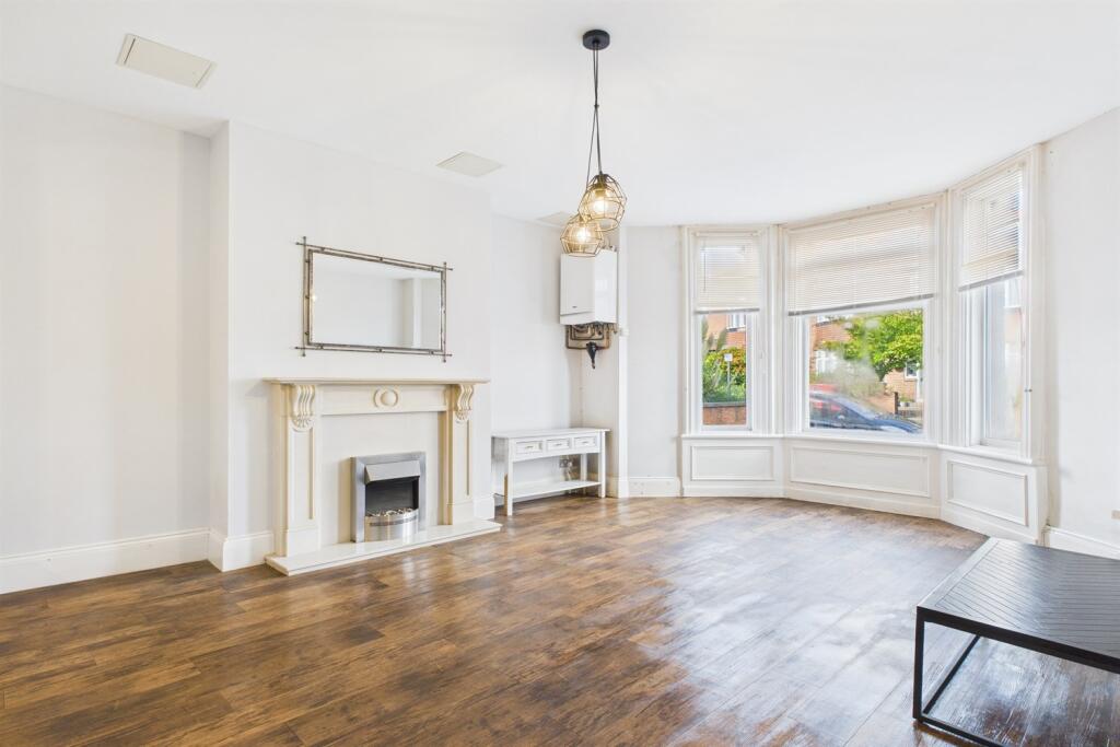 Apartment in Newcastle upon Tyne, Cradlewell, Sandyford - More