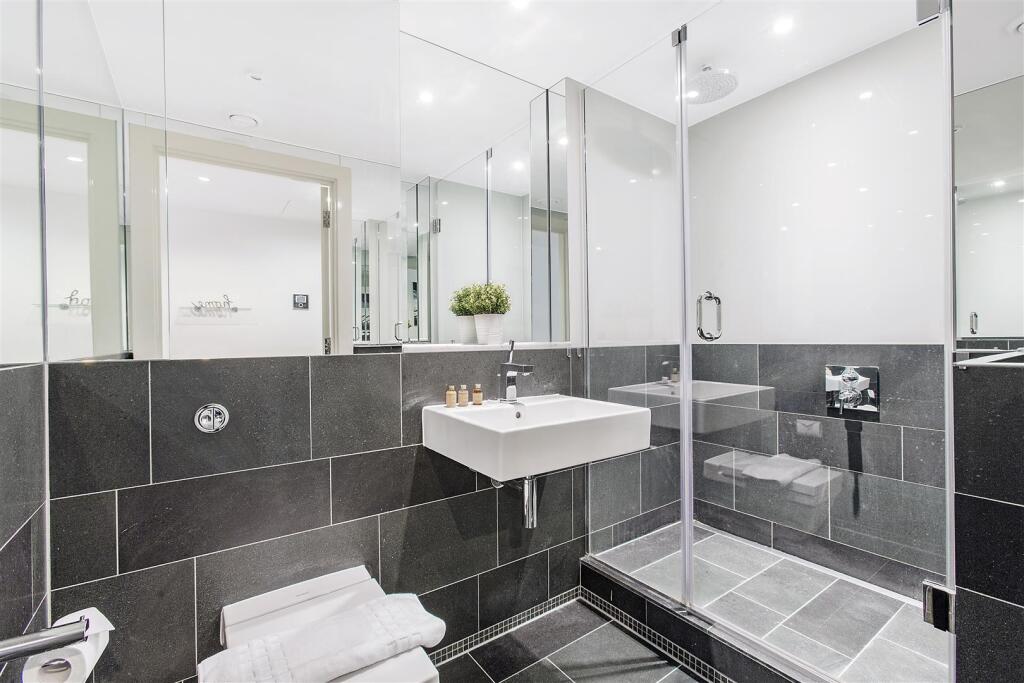 House in London, Grosvenor Waterside, Pimlico - View 3