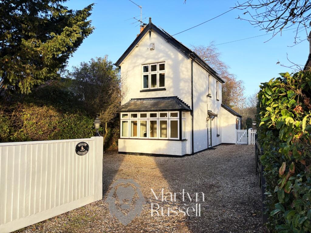 Main image of property: Reading Road, Finchampstead, Wokingham, Berkshire, RG40 4RA