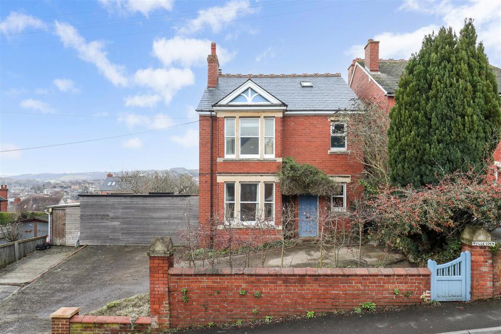 Main image of property: Rodborough Hill, Stroud