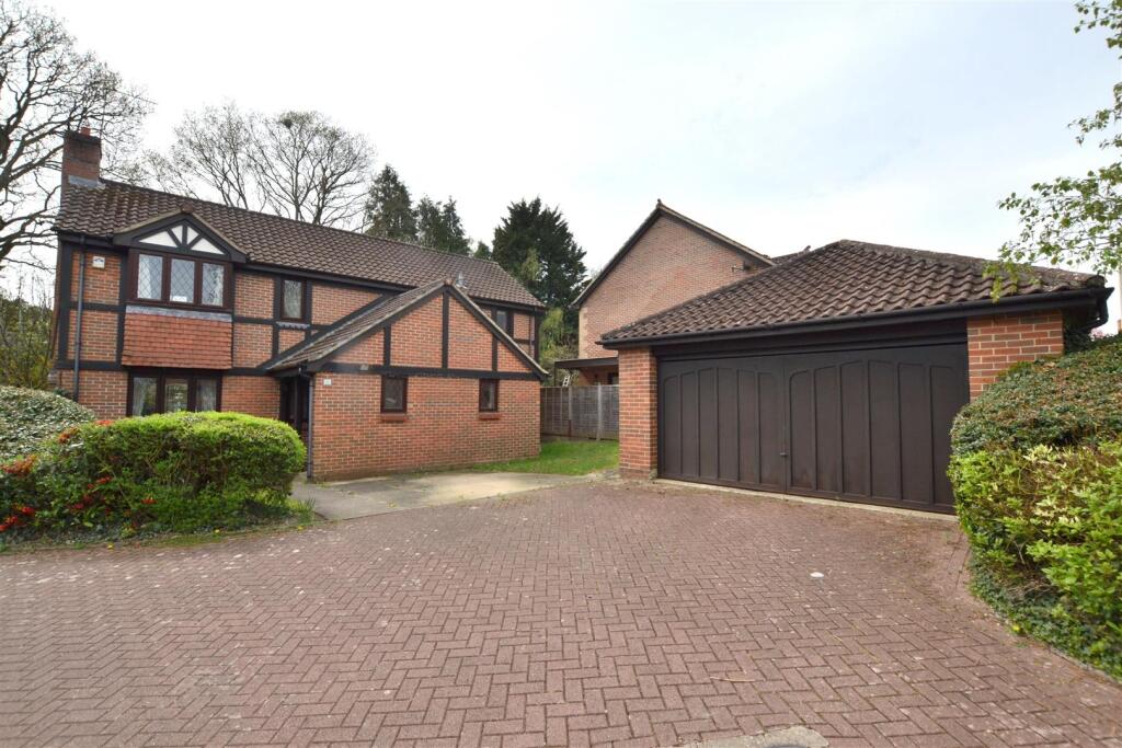 Main image of property: Forest Dean, Fleet