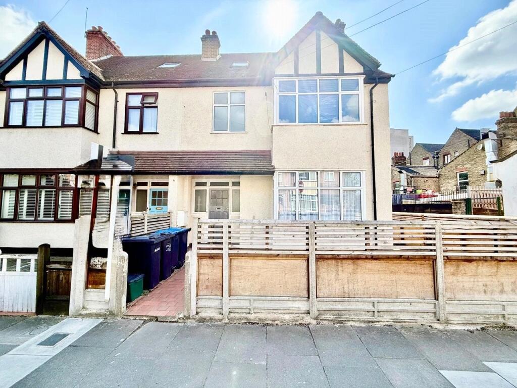 Main image of property: 2B Langdale Avenue, London, CR4