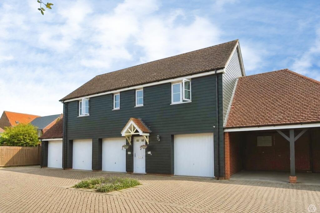 Main image of property: Starlings Roost, Bracknell, Berkshire, RG12