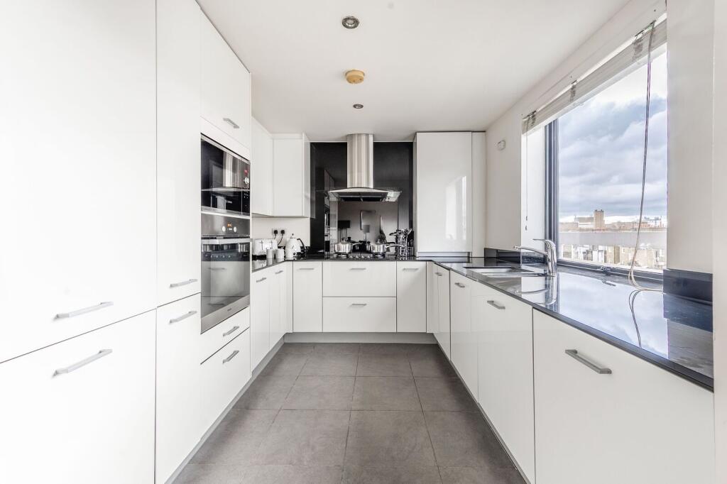 Apartment in London - View 4