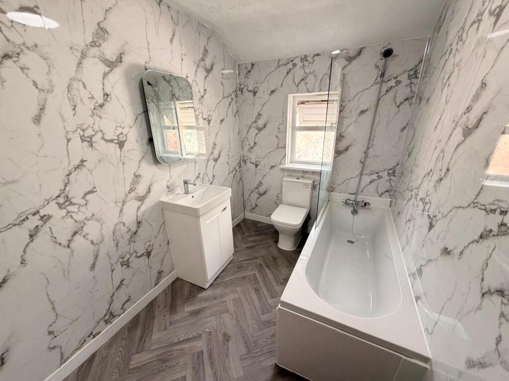 Main image of property: Clifton Street, Cardiff