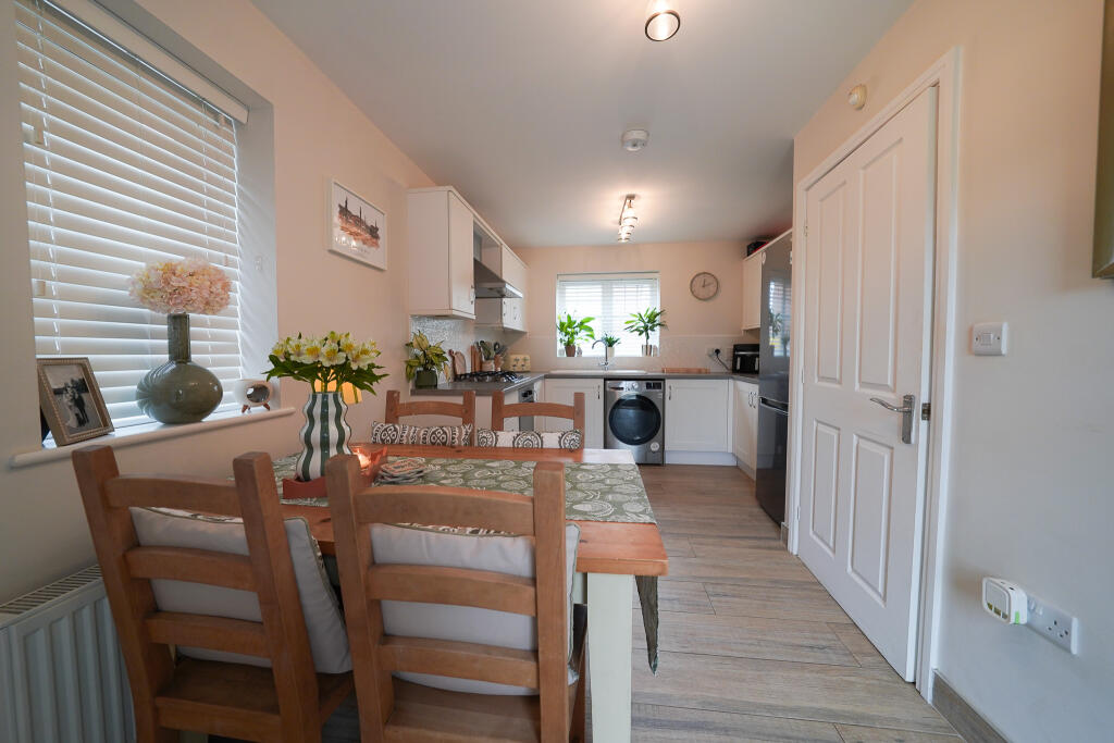 Lovett Crescent, Mountsorrel, Loughborough, Leicestershire - View 5