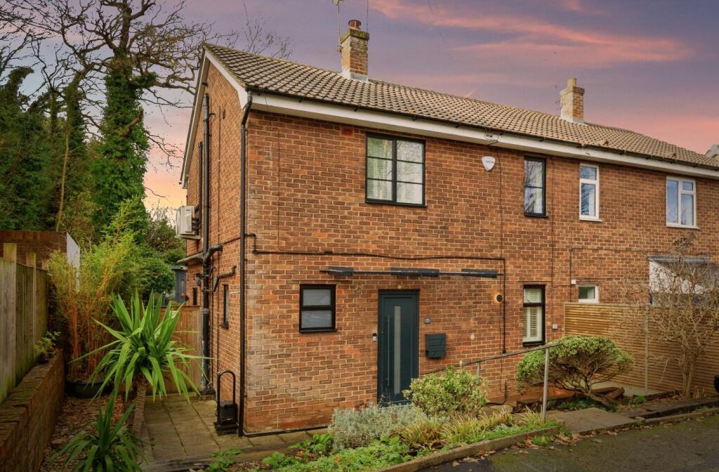 Main image of property: Courtlands, Maidenhead, Berkshire, SL6
