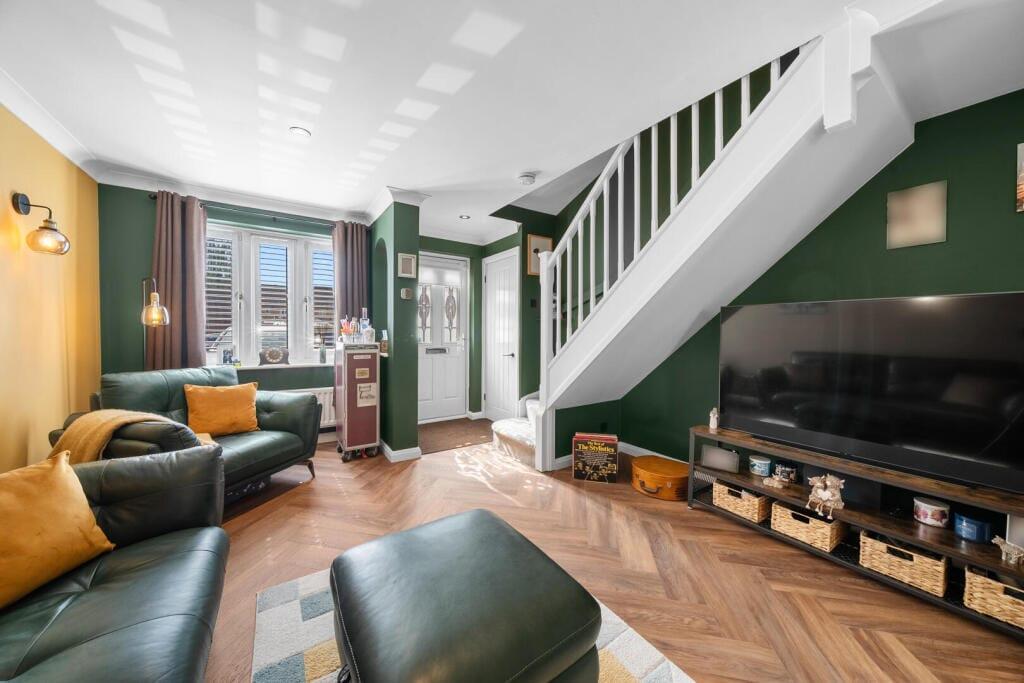 House in Weybridge - View 3