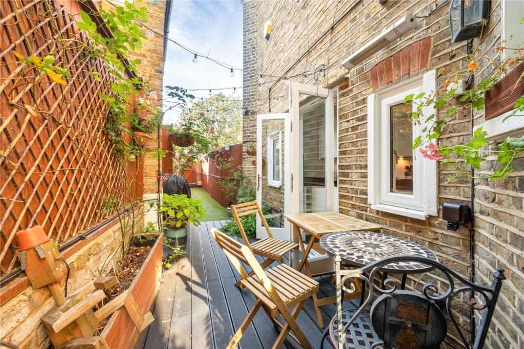House in London - View 4