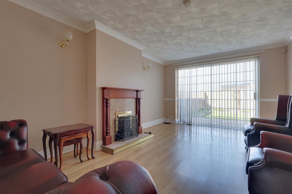 Tyrrel Lawn, Havant photo 4