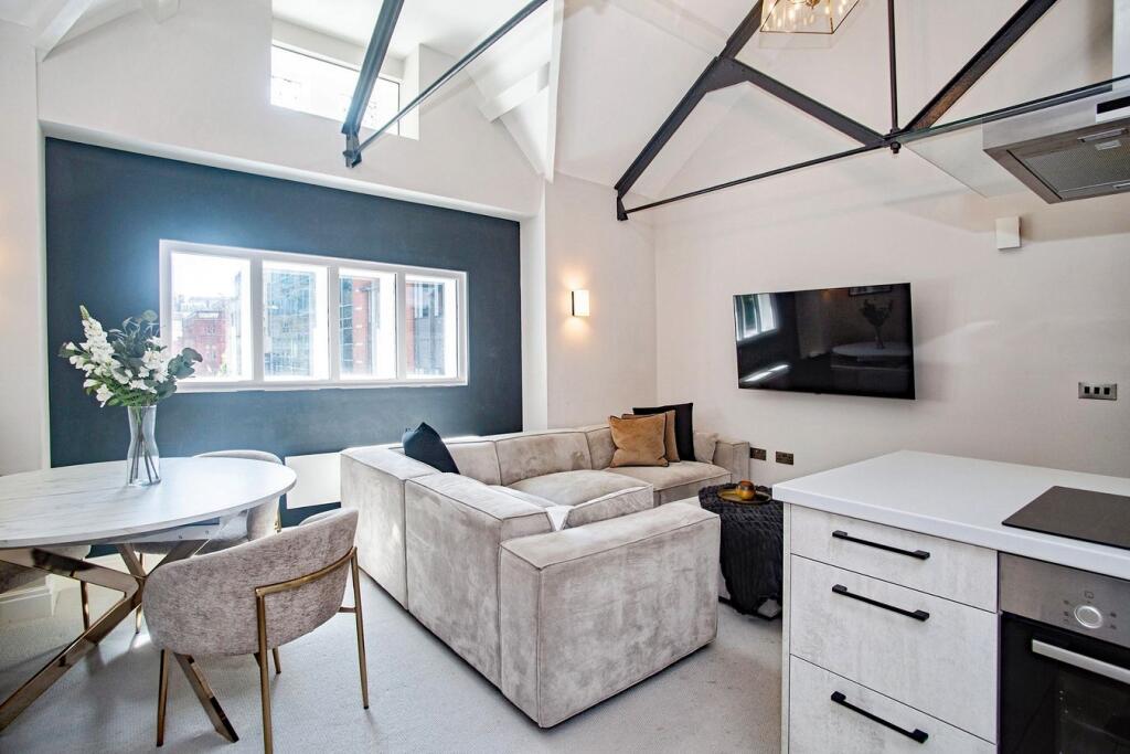 Apartment in Manchester, Central Retail District, City Centre - View 2