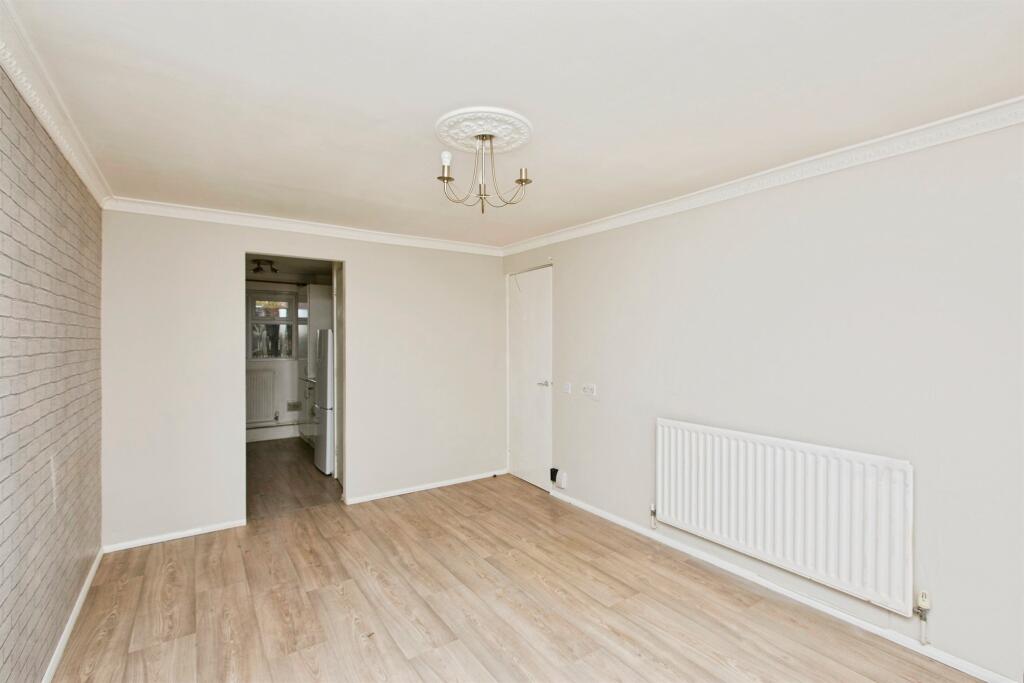 Apartment in Derby - View 3
