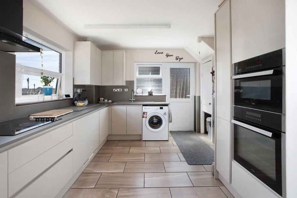 House in Torquay - View 2