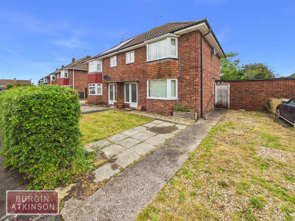 Main image of property: 10, Lowfield Hallcroft, Retford, DN22 7QP