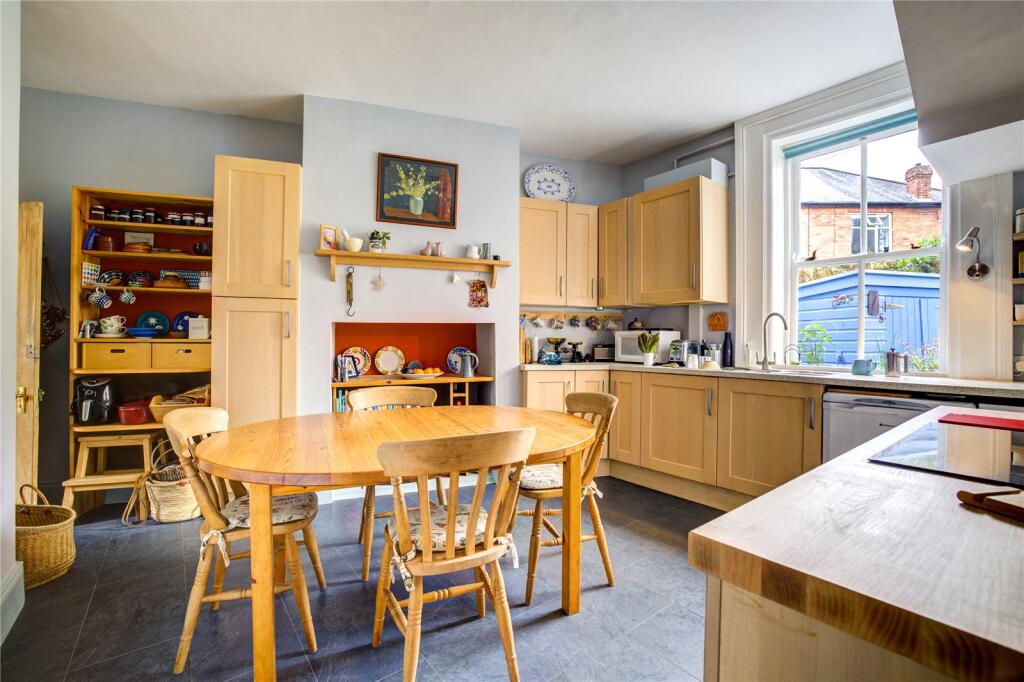 Burswell Avenue, Hexham, Northumberland, NE46 photo 4