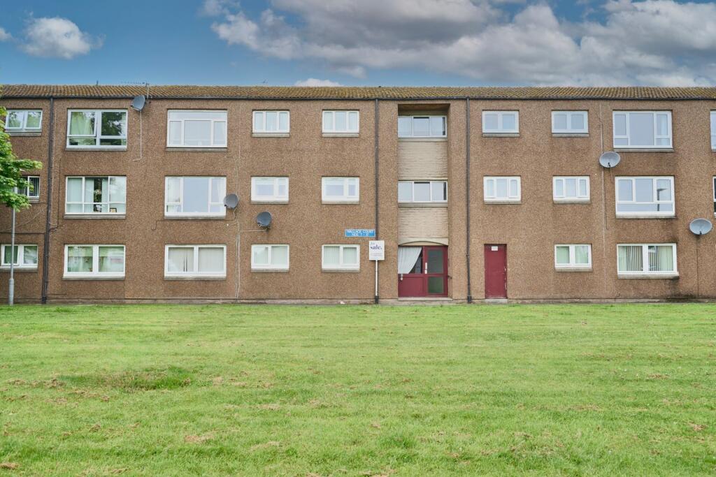 Main image of property: Wallace Court, Grangemouth, FK3