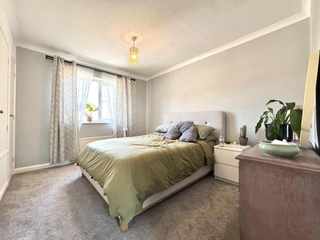 House in Havant, Waterlooville - View 4