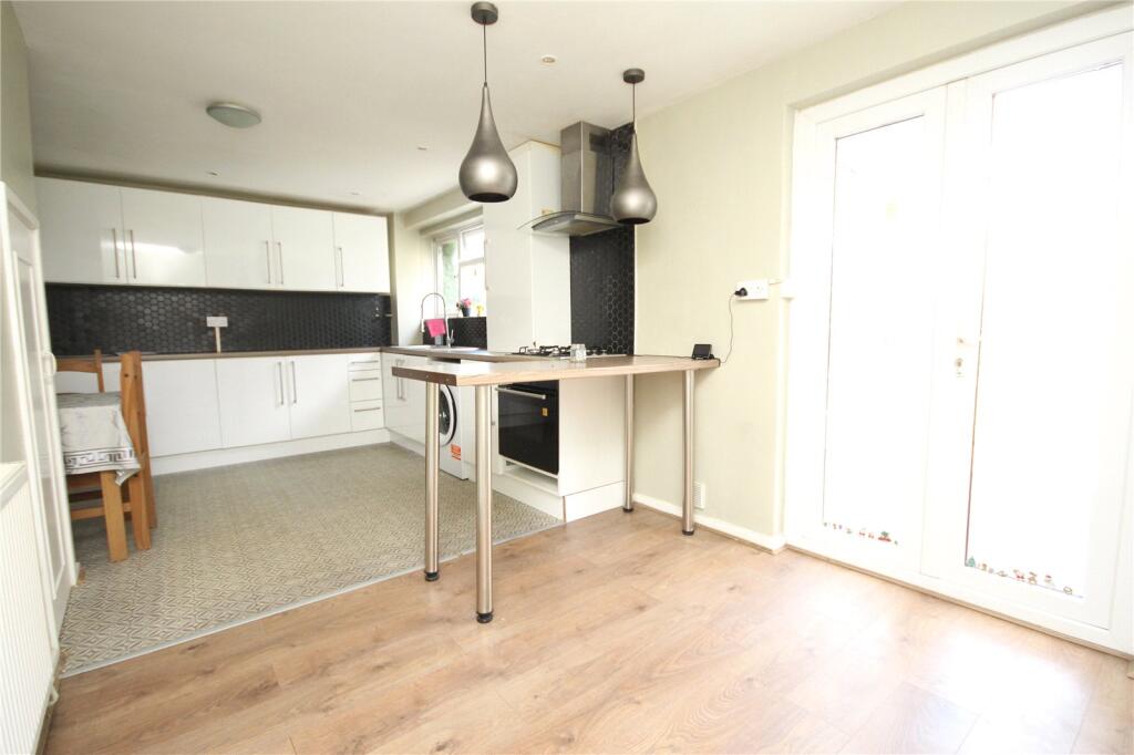 House in Romford - View 4