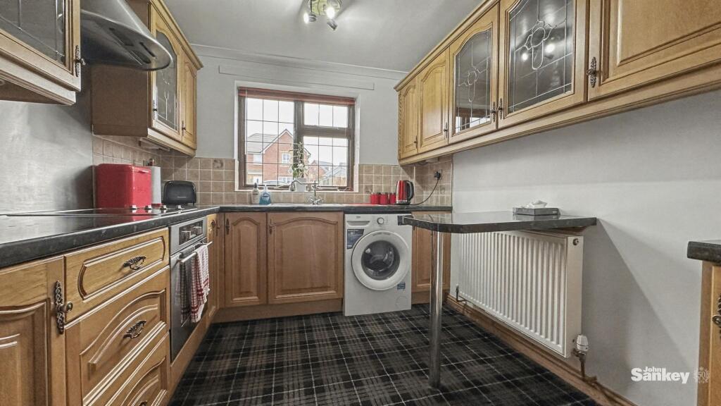 House in Mansfield, Warsop - View 3
