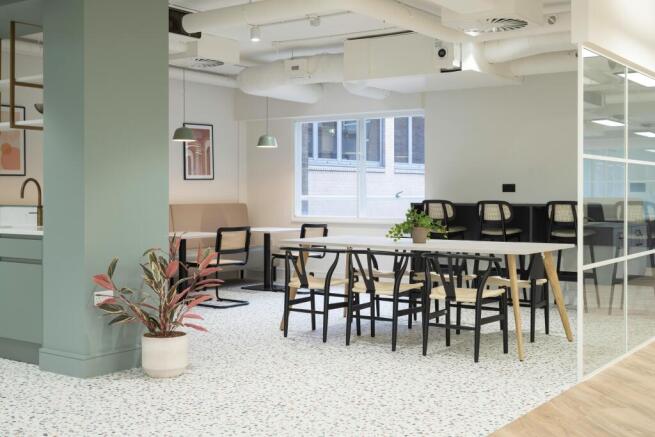 Kitchen & Breakout