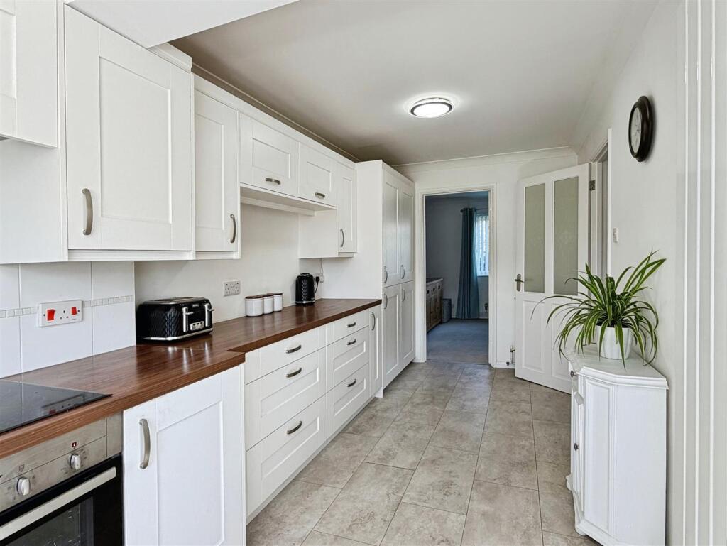House in Ipswich - View 3