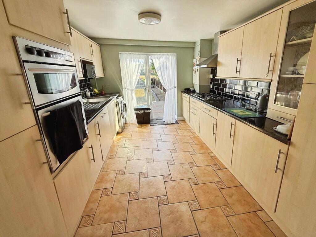 House in Thurrock, Essex - View 3
