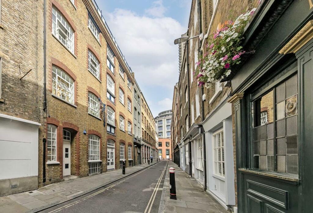 Main image of property: Middle Street, The City of London