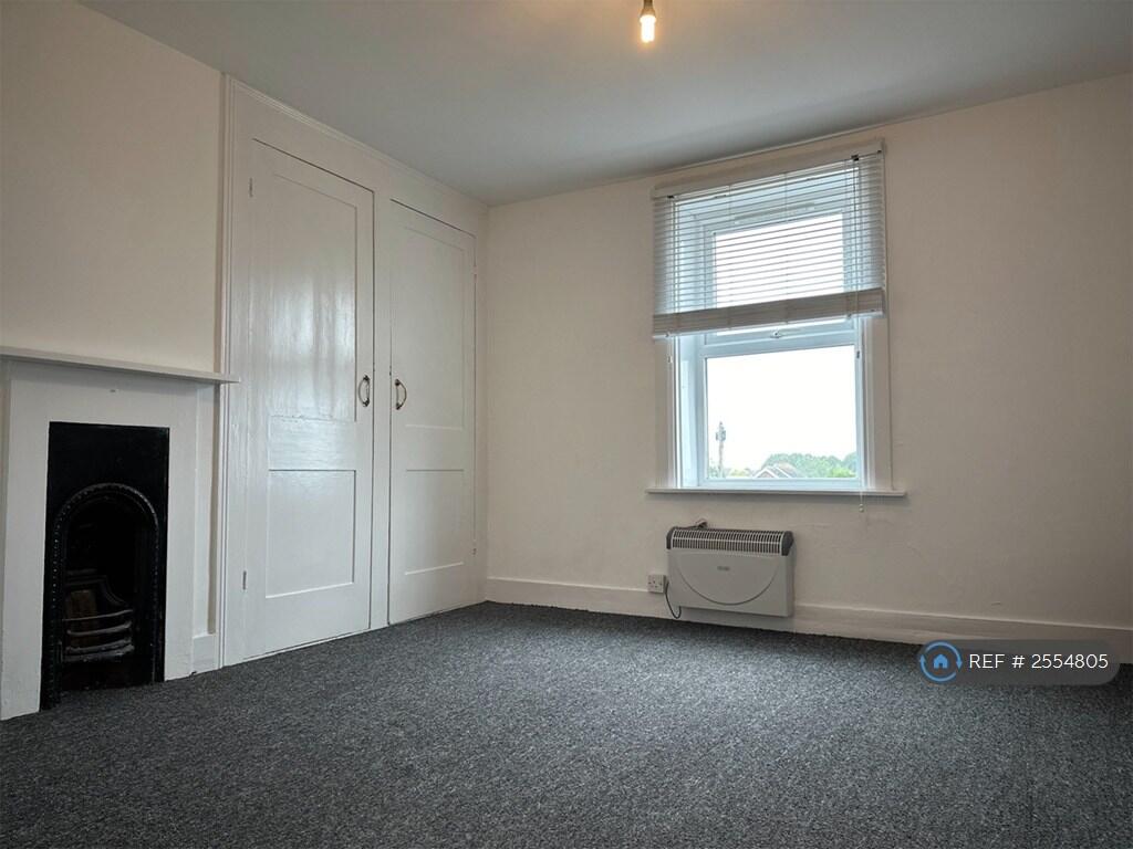 Apartment in Chichester - More