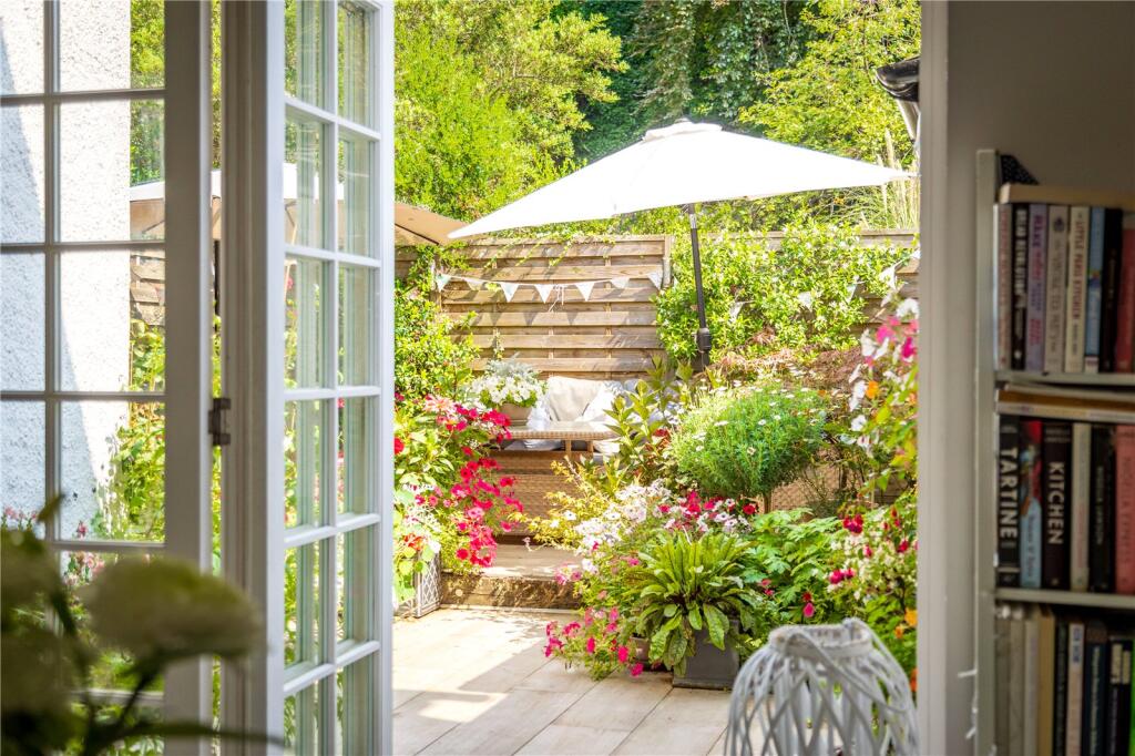 House in Guildford - View 5