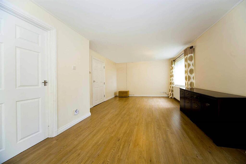 Van Mildert Close, Peterlee photo 3