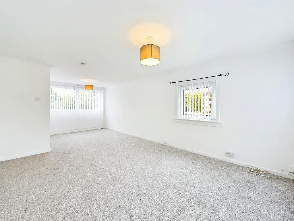Apartment in Glasgow, South Lanarkshire - View 5