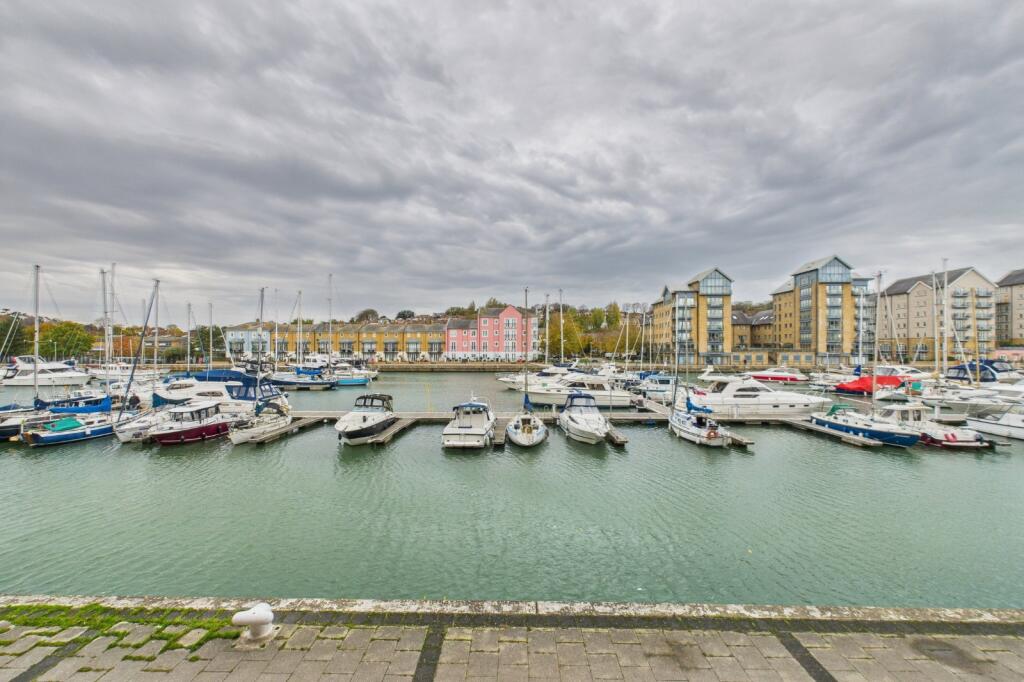 Main image of property: Merchant Square, Portishead, Bristol, BS20