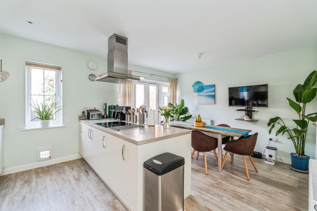 House in Eastleigh, Fair Oak and Horton Heath - View 5